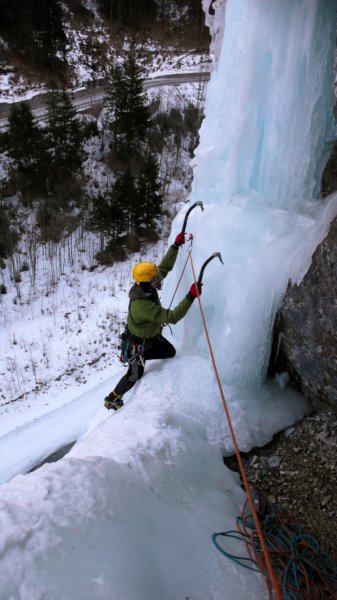 iceclimb5.jpg